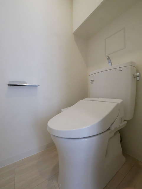 トイレ　※写真は同タイプ住戸です。