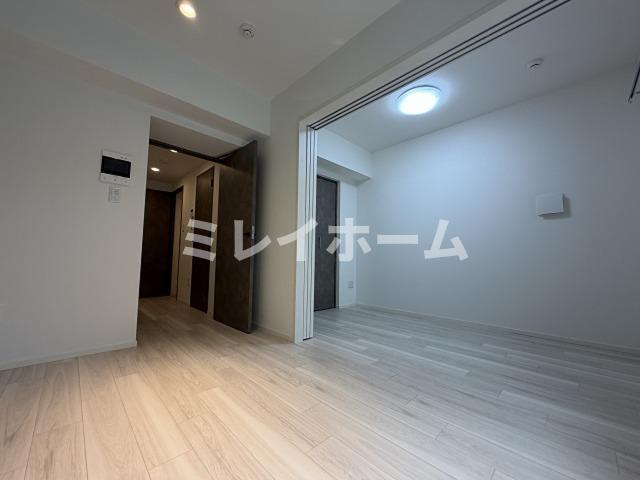 ラヴィエール荏原中延の居間写真