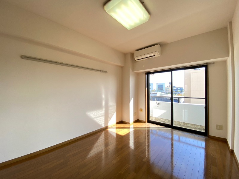 居室・リビング　※別部屋参考写真