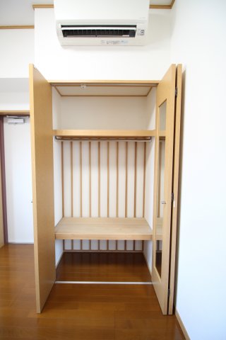収納　クエル田端　北区田端2