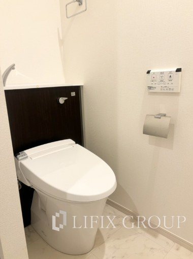 ＪＲ京浜東北線 石川町駅 徒歩2分 6階建 築9年のトイレ写真