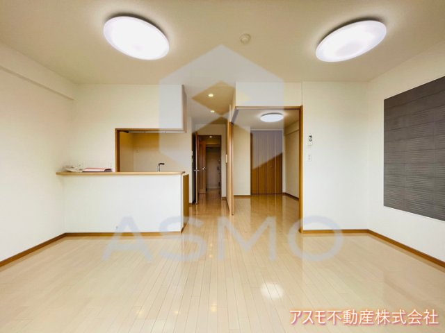 エクセルサスの居間写真
