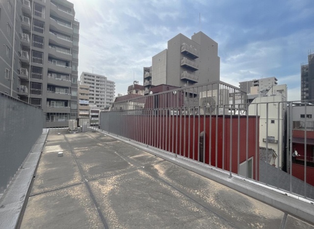 BASE門前仲町の内装写真