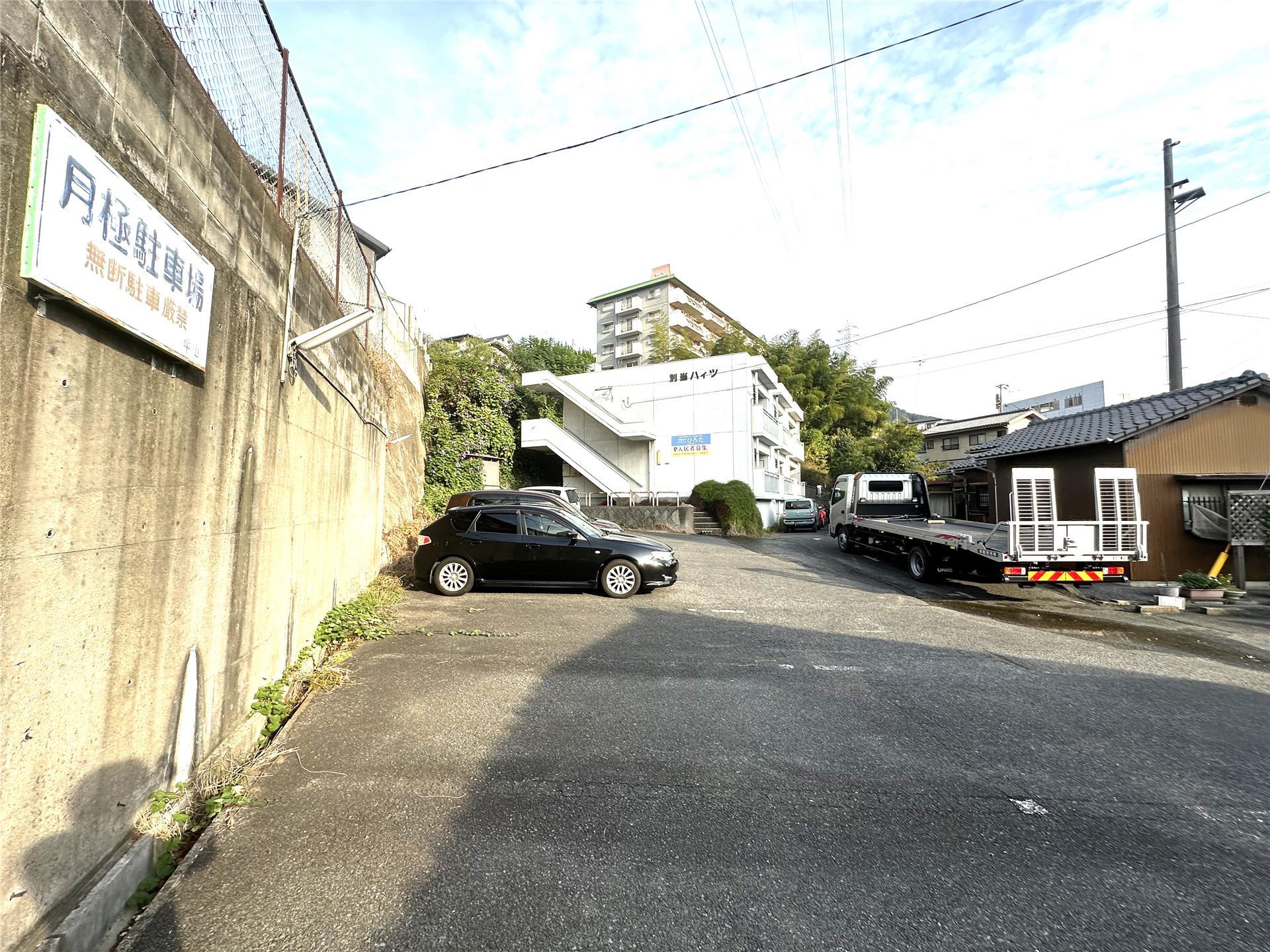 ＪＲ鹿児島本線 黒崎駅 バス乗車時間：15分 最寄りバス停で下車 徒歩2分 2階建 築42年の外観写真