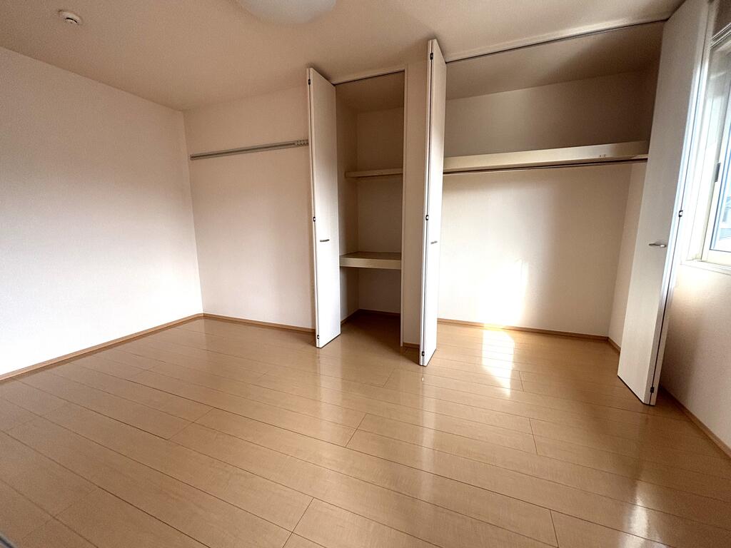 収納　各部屋大型クローゼットで収納たっぷり