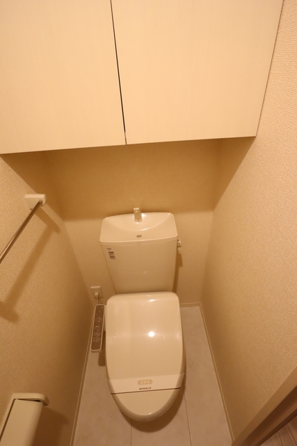 ＪＲ常磐線 馬橋駅 徒歩3分 3階建 築6年のトイレ写真