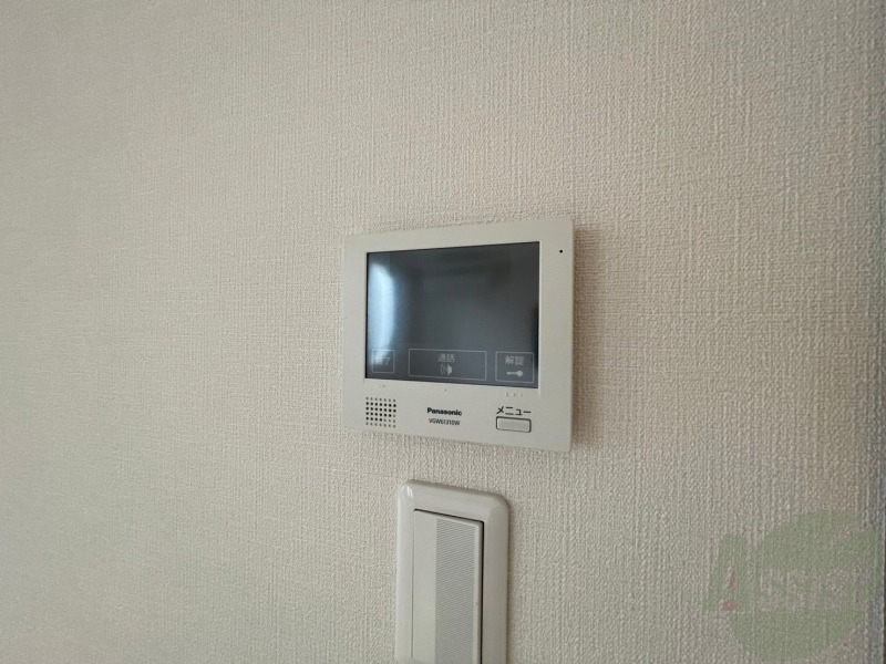 その他設備　ＴＶモニター付インターホンです。来客者の顔が見えるので安心！