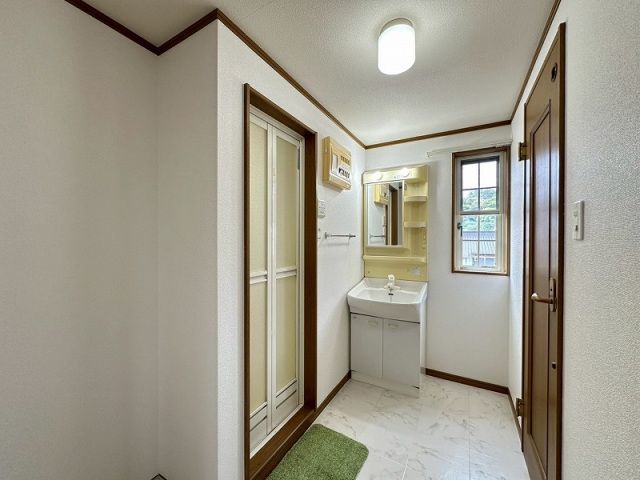 洗面設備　別部屋の写真です