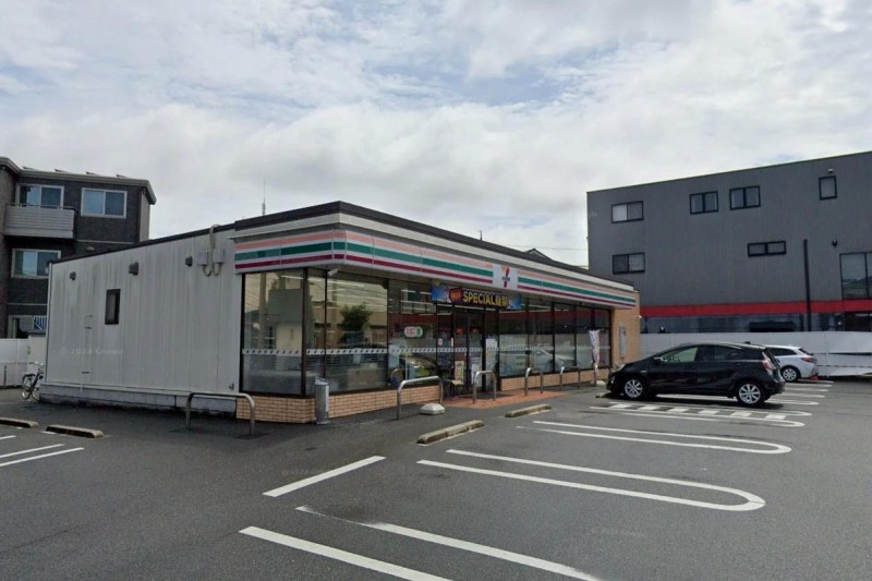 コンビニ　ローソン 刈谷恩田店（コンビニ）まで433m