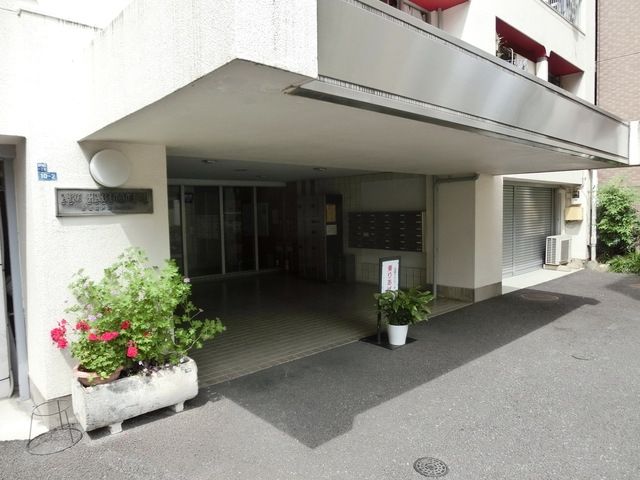 アートハビテーションの外観写真