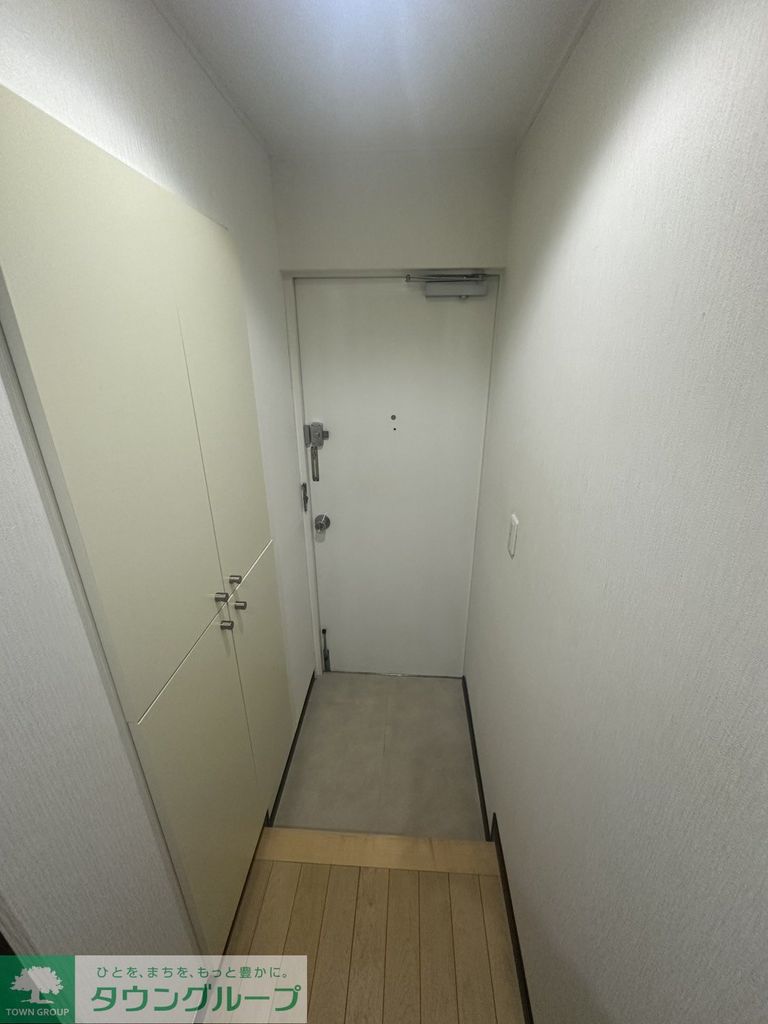 アートハビテーションの玄関写真
