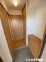 玄関　同タイプのお部屋です（現況を優先します）