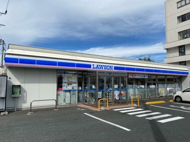 コンビニ　ローソン盛岡上堂三丁目店（コンビニ）まで496m