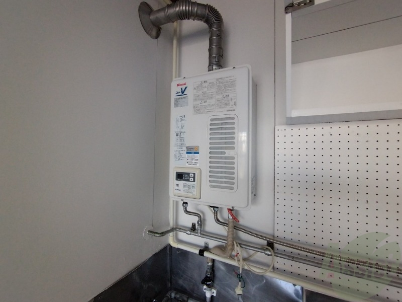 その他設備　給湯付きです。シンプルで簡単に操作できそう。