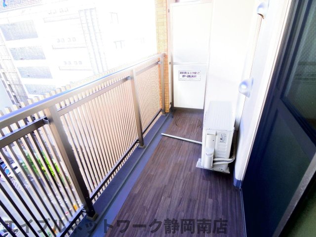 バルコニー　落ち着いた時間を過ごせるバルコニーです