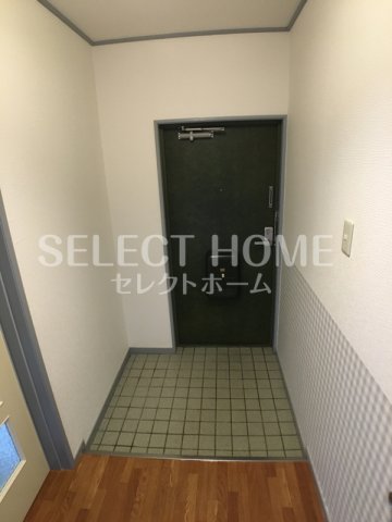 玄関　明るい玄関です 同型タイプ