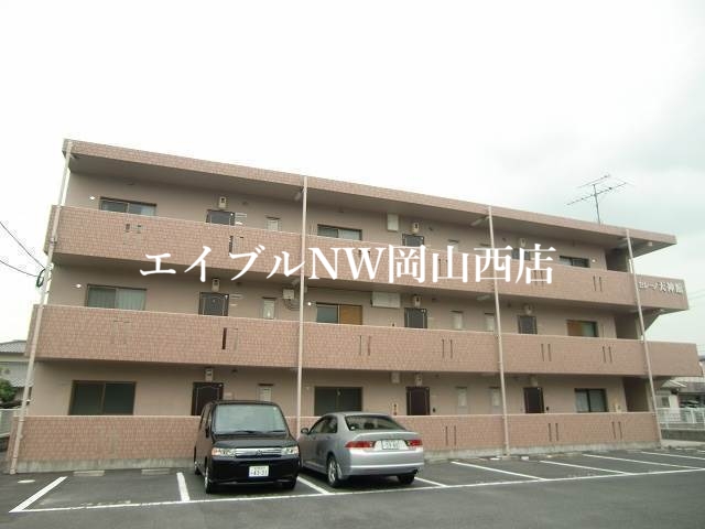 岡山市中区赤田のマンションの建物外観