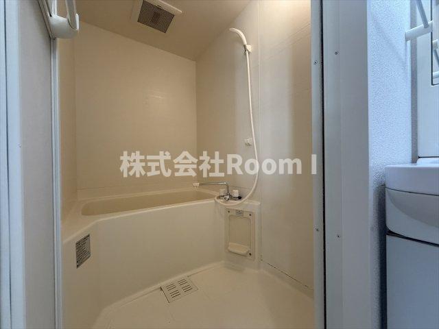 バス・シャワールーム　ゆったり過ごせるお風呂です