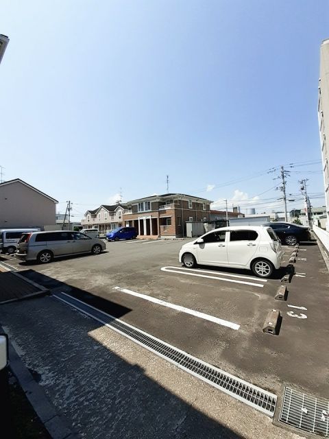 【栗原市築館宮野中央のアパートの駐車場】