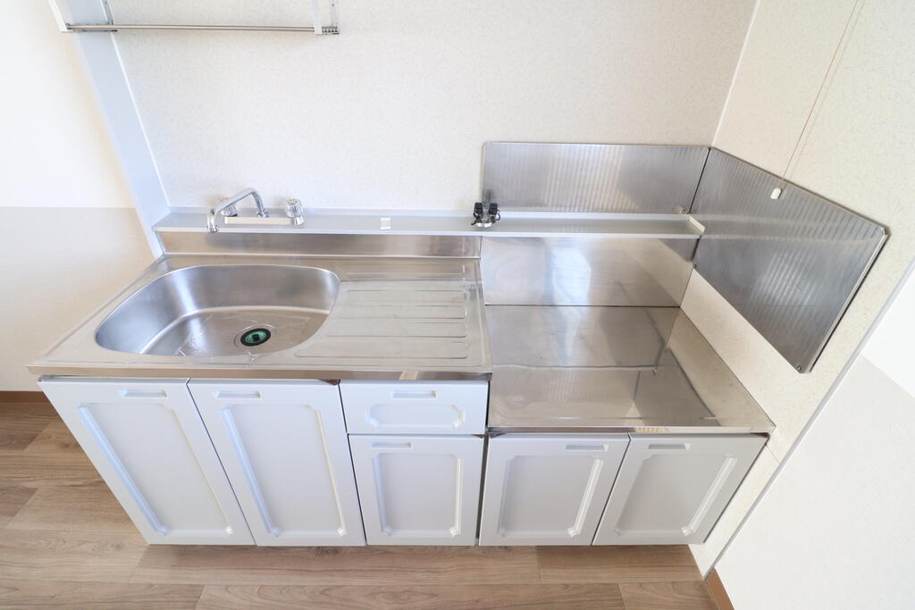 キッチン　色味の可愛いキッチンです♪