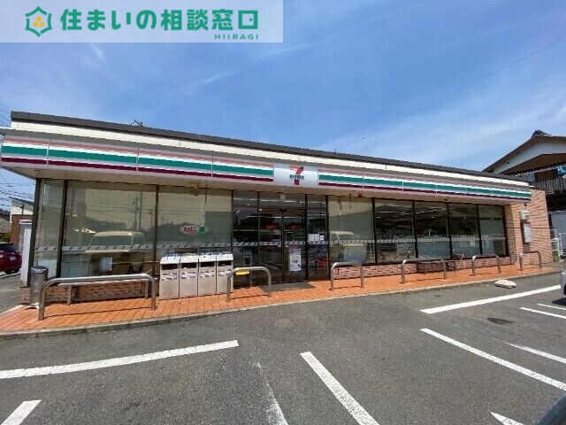 コンビニ　セブンイレブン碧南春日町3丁目店（コンビニ）まで1079m