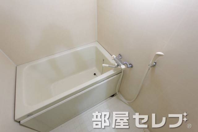 バス・シャワールーム　※他号室の写真です