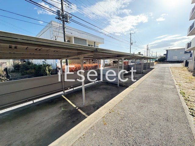 その他共有部分　屋根付き駐輪場