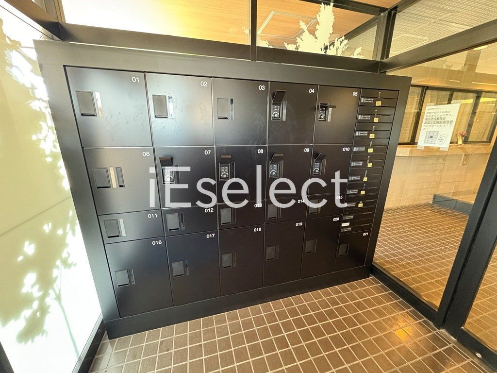 その他設備　便利な宅配ボックス。