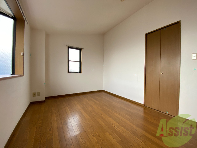 居室・リビング　６．１帖の広々としたＤＫです。家族団欒が進みますね。