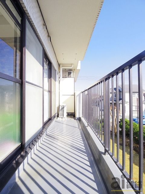 【東村山市恩多町のマンションのバルコニー】