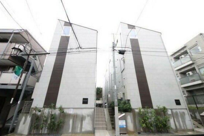 【キューエル用賀IIの建物外観】