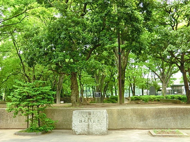 【高島平第8ウイーンハイツの公園】