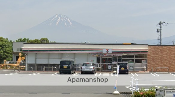 コンビニ　セブンイレブン（コンビニ）まで1352m