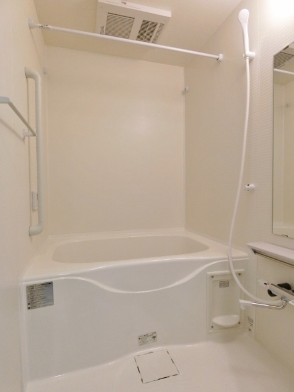 バス・シャワールーム　図面と現状に相違がある場合には現状を優先