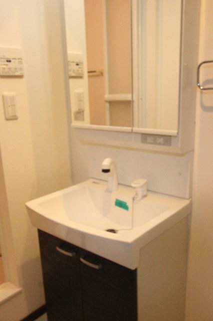 洗面設備　同物件別室です。
