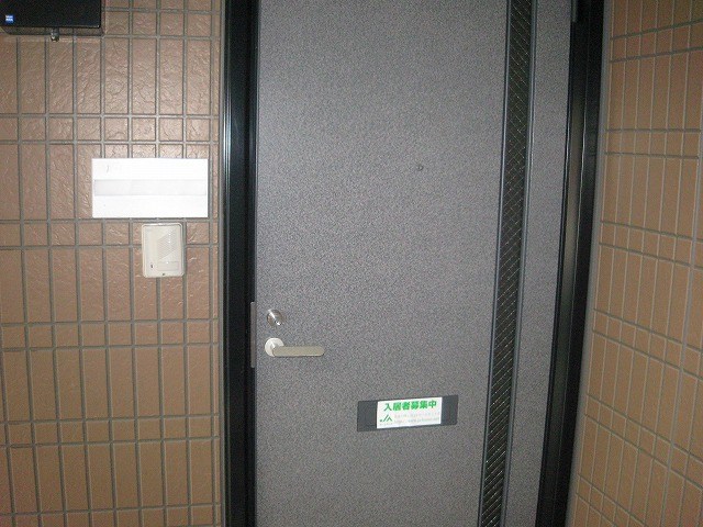 玄関　反転間取参照