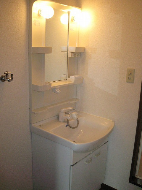 洗面設備　反転間取参照