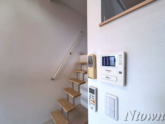 セキュリティ　モニター付きインターホンです