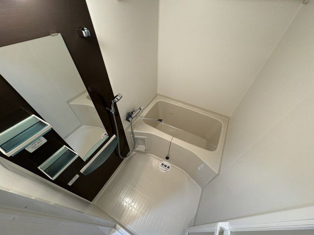 バス・シャワールーム　ゆったり過ごせるお風呂です