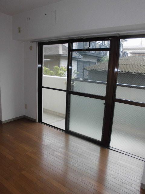 玄関　リビング