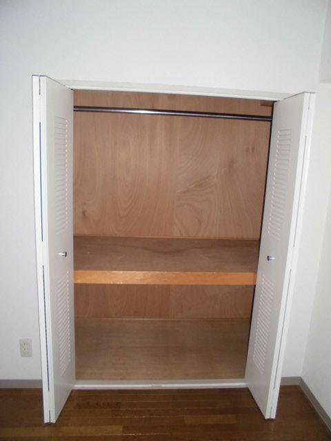 その他設備　洋室クローゼット