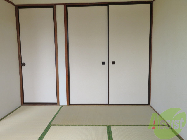 収納　収納も広々としており収納には困りませんね。