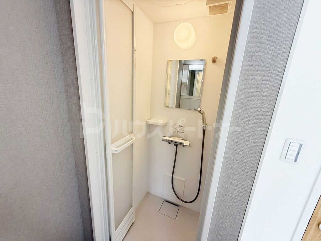 バス・シャワールーム　シャワールーム