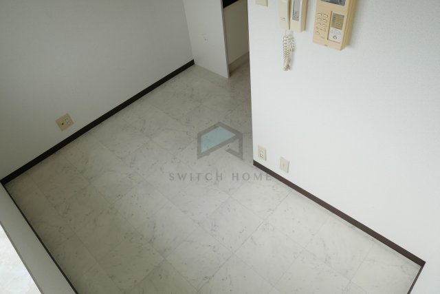 居室・リビング　こちらのリビングで趣味の時間をお楽しみください※号室により若