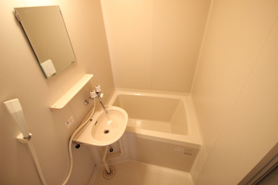 洗面設備　※別部屋の写真です