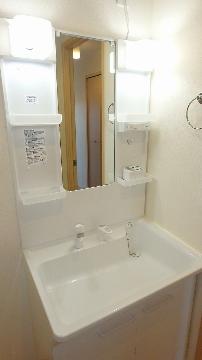 洗面設備　お掃除がしやすいシャンプードレッサー♪