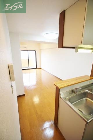 居室・リビング　人気のカウンターキッチン仕様