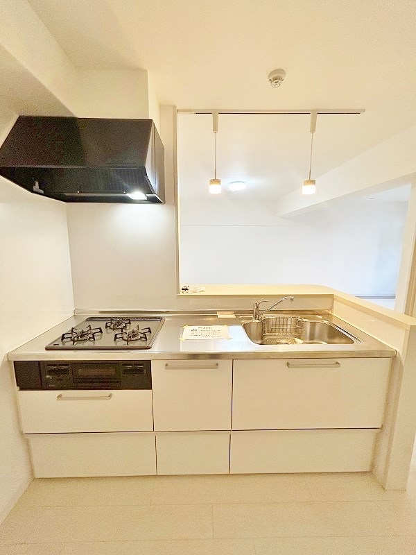 キッチン　★システムキッチングリル付き/３口コンロ★