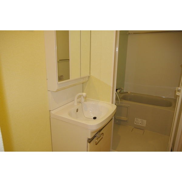 バス・シャワールーム　浴室乾燥機能付