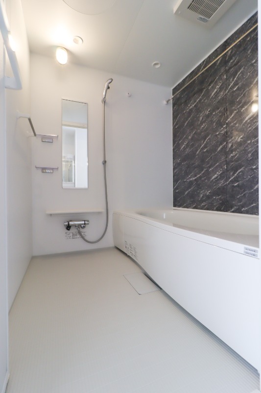 バス・シャワールーム　図面と現状に相違がある場合には現状を優先